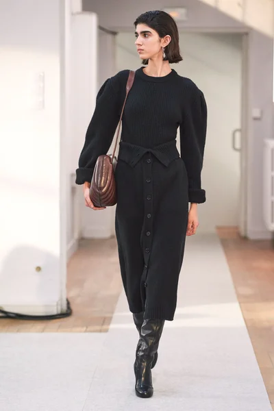 Look 19